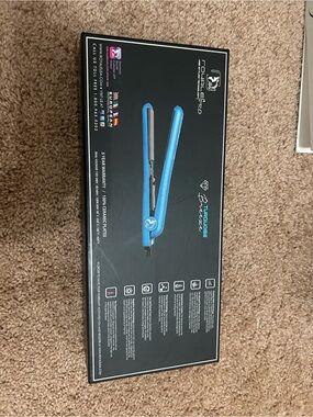 Turquoise Hair Straightener - Women’s Hair Accessory